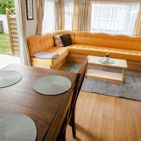 Keja Chlapowo Lodge *